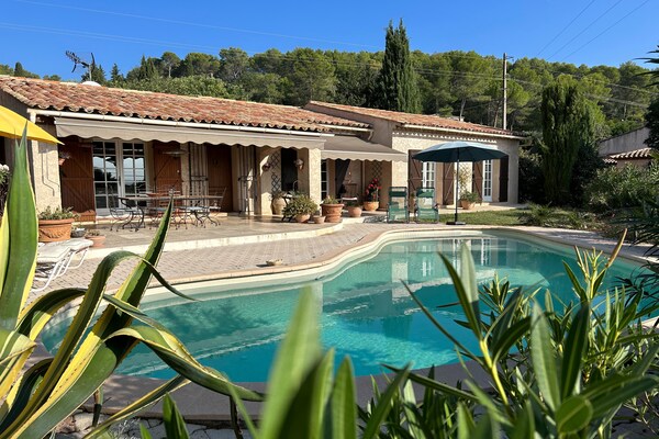 Villa Maeva: Ruim vakantiehuis met privézwembad in Lorgues, Provence - thumbnail 1