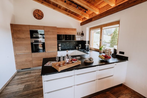 Aan de piste: Luxe Nationalpark Chalet Tulpspitze in Neukirchen - thumbnail 4