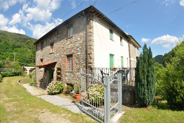 Authentiek Toscaans landhuis met privézwembad bij Lucca - thumbnail 5