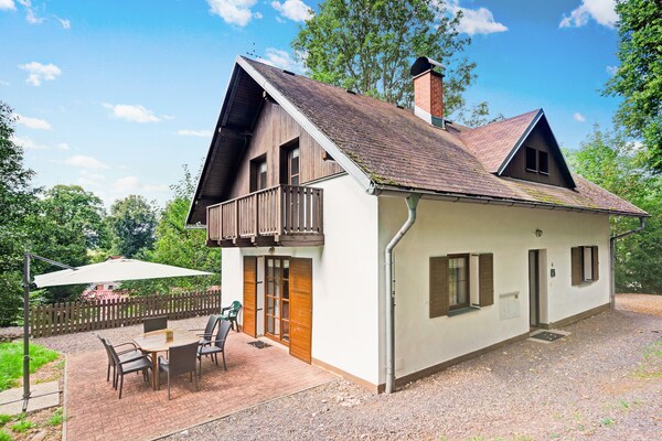Rustiek vakantiehuis voor 8 aan de golfbaan in het Reuzengebergte - thumbnail 6