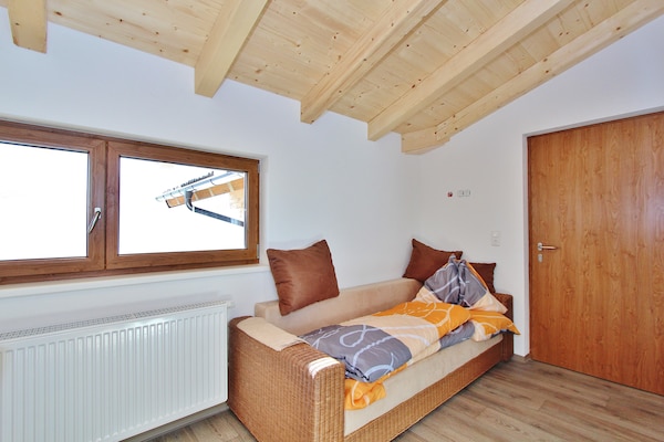 Ruim appartement voor 8 aan de skipiste in Hollersbach - thumbnail 2