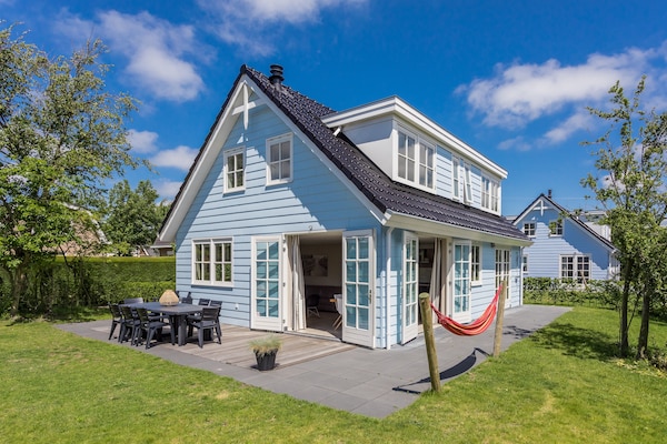 Vrijstaand vakantiehuis voor 10 personen op Bungalowpark de Gouden Spar in Noordwijk - thumbnail 1