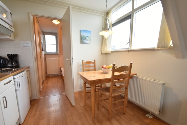 Huize Glory Smaragd: knus kustappartement voor twee in Bergen aan Zee - thumbnail 2