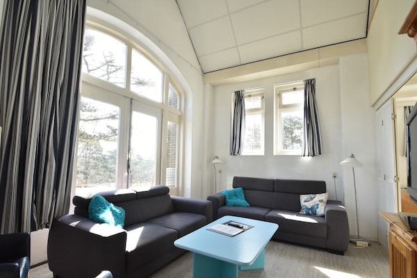Huize Glory Saffier: Landelijk appartement met zeezicht, 10 km van strand - thumbnail 1