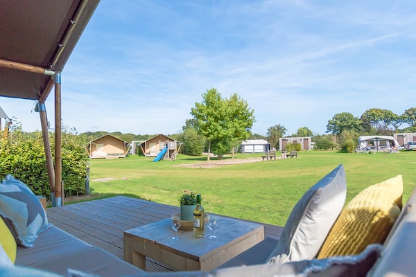 Luxe safaritent met keuken en badkamer op de Veluwe - thumbnail 6