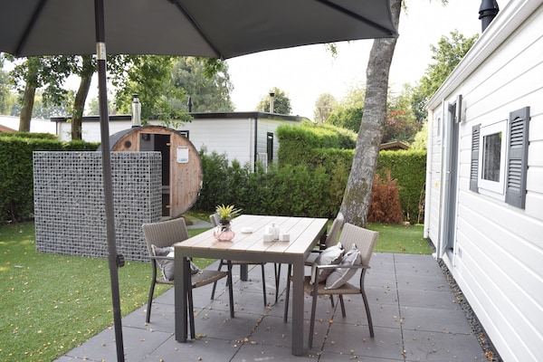 Modern chalet op Recreatiepark de Boshoek in Voorthuizen - thumbnail 5