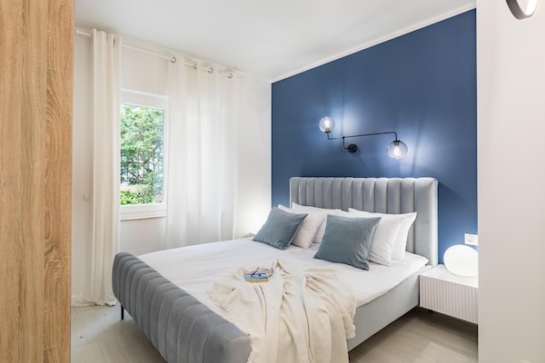 Aan zee: Comfortabel appartement in Slatine voor 4 personen - thumbnail 3