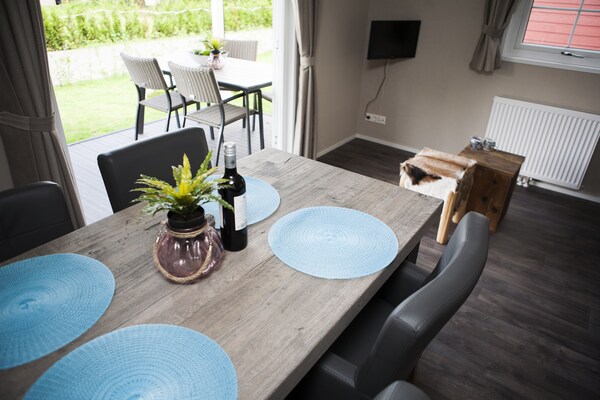 4+4 Chalet op Recreatiepark de Boshoek - Veluwe, honden welkom - thumbnail 3
