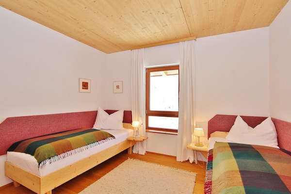 Aan de piste: Ruim appartement Kaiserblick in Sankt Johann in Tirol - thumbnail 6