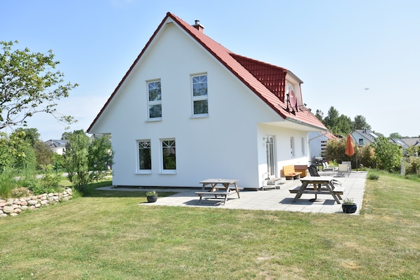 Ruim vakantiehuis Hornstorf voor 11 personen met tuin en open haard - thumbnail 3