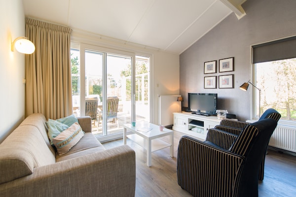 Vrijstaande bungalow op Ameland, hond welkom, dicht bij strand - thumbnail 2