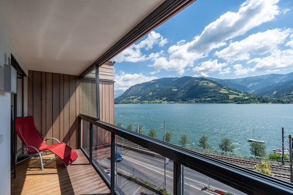 mountain-and-lake-twenty-three sleeps 6