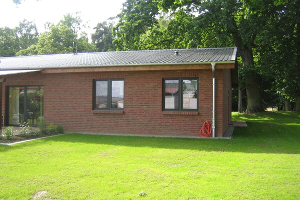 Landelijk appartement bij Zarnewanz met grote tuin, vlakbij Rostock - thumbnail 1