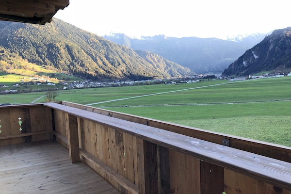 Zonnig 6-persoons appartement op boerderij met bergzicht bij Mayrhofen - thumbnail 5