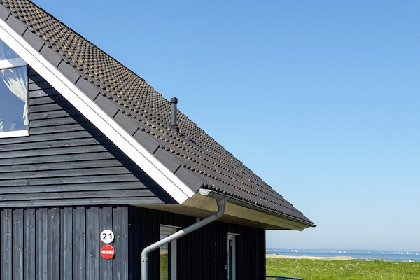 Aan zee: Modern vakantiehuis in Wendtorf met panoramiewen - thumbnail 4