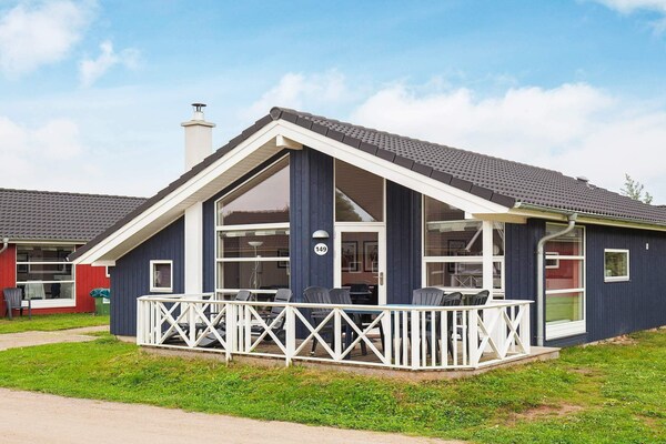 Stijlvol Deens vakantiehuis met sauna & whirlpool op 500m van zee - thumbnail 1