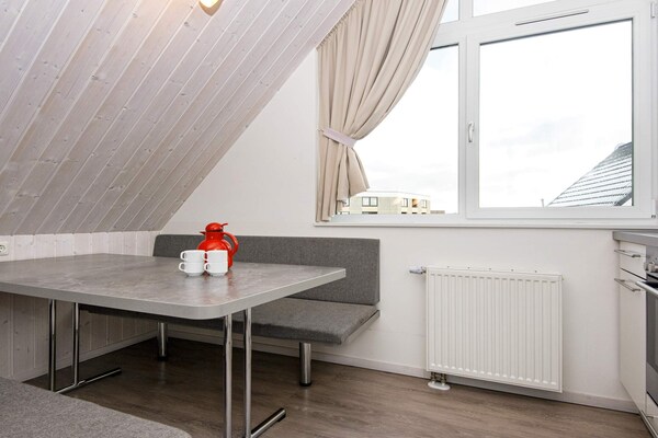 Vrijstaand vakantiehuis op 70 meter van zee met sauna en panoramisch uitzicht - thumbnail 3