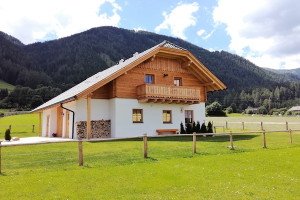 wolfgang-chalet-c sleeps 8