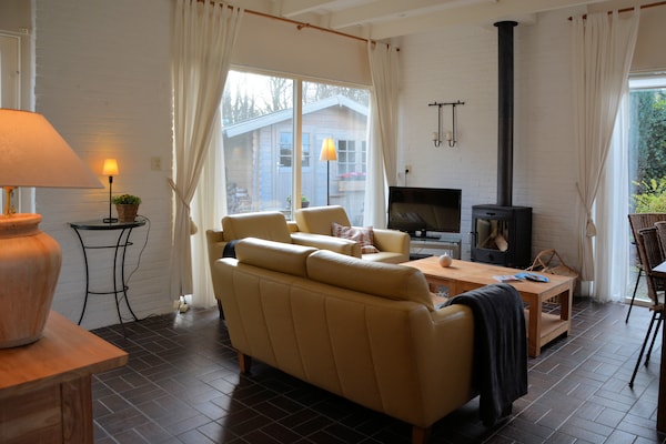 Bos-Lodge: sfeervolle bungalow tussen bos, water en strand - thumbnail 2