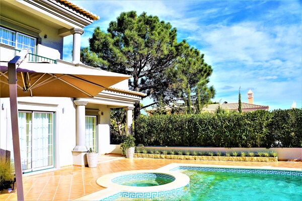 Prachtige gerenoveerde villa aan de Algarve met privézwembad nabij strand - thumbnail 6