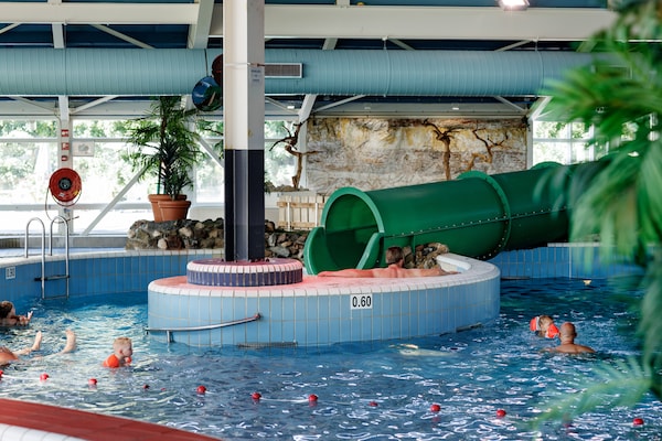 Luxe groepsvilla voor 24 personen op Vakantiepark Weerterbergen - thumbnail 6