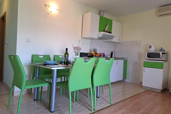 Zonnig appartement voor 5 met tuin en BBQ, op 300m van zee - thumbnail 4