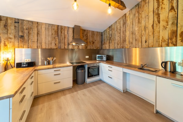 Chalet Bleu: Luxe 8-persoons chalet met privésauna aan het meer in de Ardennen - thumbnail 3