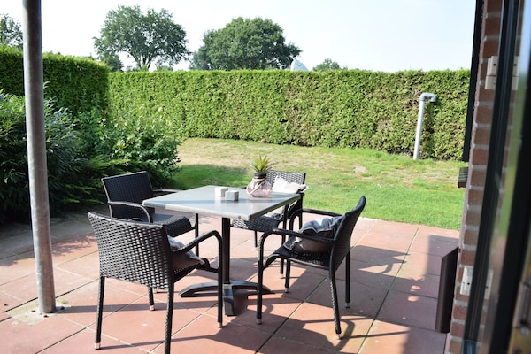 Knusse stenen bungalow op Recreatiepark de Boshoek in Voorthuizen - thumbnail 5