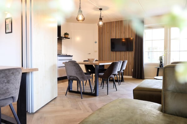 Groepsbungalow met haard op de Veluwe, 14 pers., huisdieren welkom - thumbnail 2
