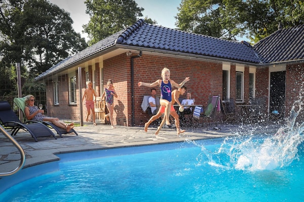 Luxe groepsvilla met privézwembad en wellness op de Veluwe - thumbnail 5