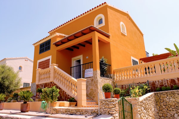 Villa met privézwembad in Cala Romantica voor 6 personen - thumbnail 1