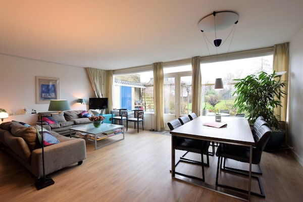 Gezellig familiehuis met tuin nabij Den Haag en strand - thumbnail 1