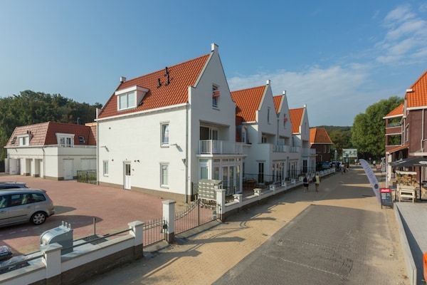 Luxe appartement Duinhof Dishoek 13A: 250m van strand, golf & duinen - thumbnail 1