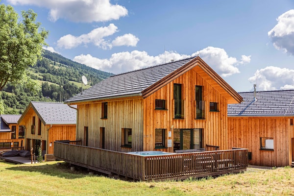 Vrijstaand chalet voor 9 personen direct aan de skipiste in Kreischberg - thumbnail 1