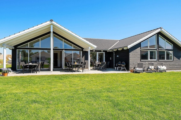 Luxe vakantiehuis met zwembad en wellness nabij de Oostzee in Kappeln - thumbnail 1