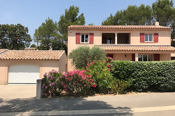 6-persoons villa in Saumane-de-Vaucluse nabij golfbaan - thumbnail 2
