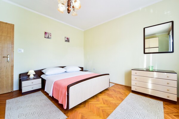 Ruim appartement voor 6 met privézwembad nabij Zadar - thumbnail 3