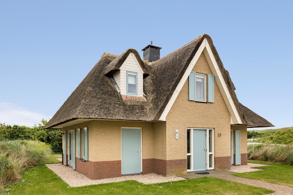 Vrijstaande rietgedekte villa met sauna, 500m van strand Julianadorp - thumbnail 5