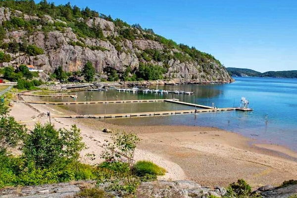 Zweeds vakantiehuis op 100m van zee en fjord bij Munkedal - thumbnail 6