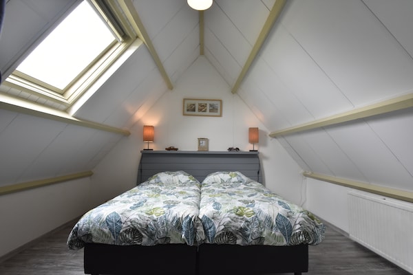 Licht appartement aan de Waddendijk in Hippolytushoef - thumbnail 4