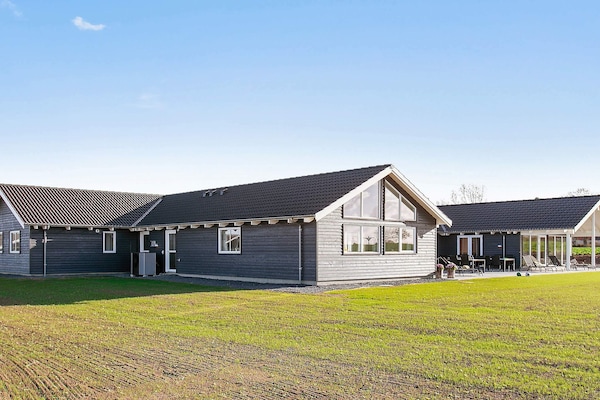 Luxe vakantiehuis voor 30 personen met zwembad en sauna nabij Skåstrup Strand - thumbnail 5