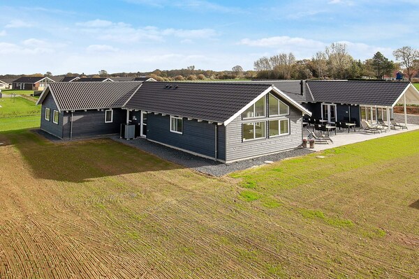 Luxe vakantiehuis voor 30 personen met zwembad en sauna nabij Skåstrup Strand - thumbnail 6