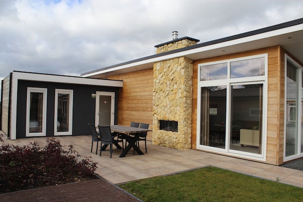 Resort Mooi Bemelen 10: Modern vakantiehuis in Limburgse heuvels - thumbnail 1