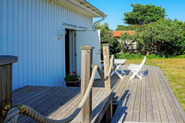 Klein maar fijn vakantiehuis op Öckerö – Zee, sauna en Göteborg dichtbij - thumbnail 2