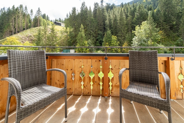 Aan de piste: Sfeervol chalet voor 2 personen in Saalbach-Hinterglemm - thumbnail 6