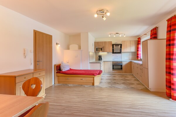 Rustiek appartement voor 8 in Bramberg, op 100m van skibus naar Kitzbühel - thumbnail 3