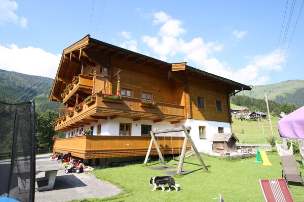 almrausch sleeps 8