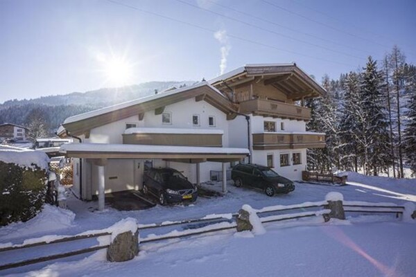 haus-harmony-iii---hartkaiser sleeps 6