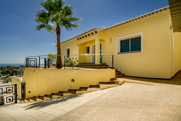 Privézwembad en modern comfort in Villa Casa Chloé, Moraira - thumbnail 5
