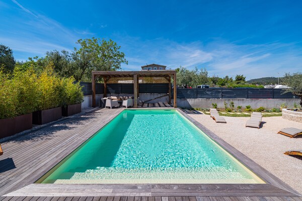 Villa Bibinje: moderne privévilla met zwembad op 200m van het strand - thumbnail 5
